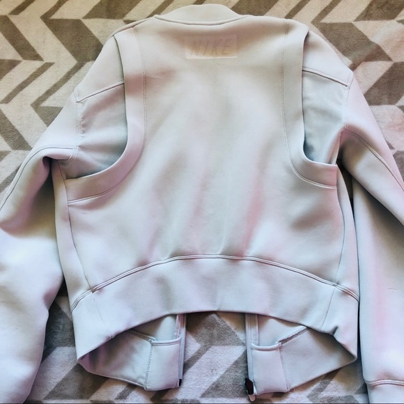 Limited Edition! Nike Dri-fit jacket - Picture 4 of 8